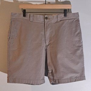 J. Crew Men's 36x9 Classic Flat Front Shorts Style H5020